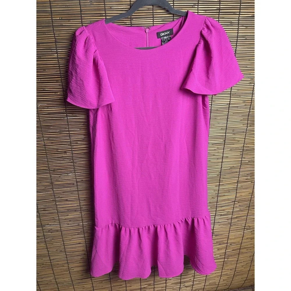 dkny pink dress Hot Dress, S – Second Serve Resale A flared silhouette and belt DKNY ruffle-detail Midi Dress |